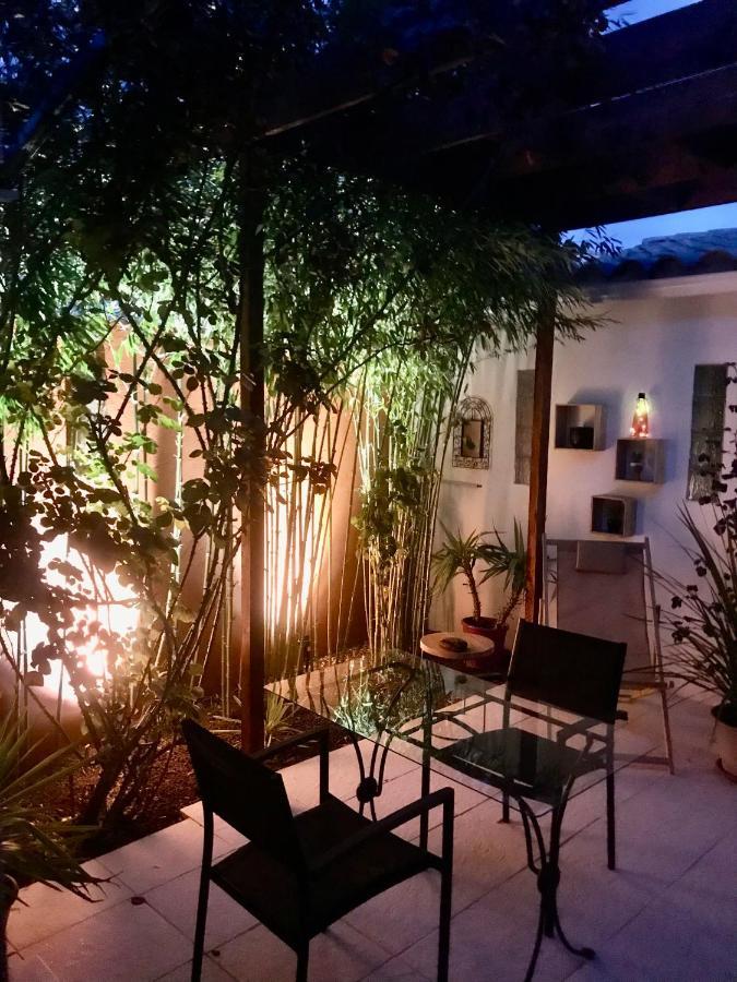 Mon Petit Bali Acomodação com café da manhã Maussane les Alpilles Exterior foto